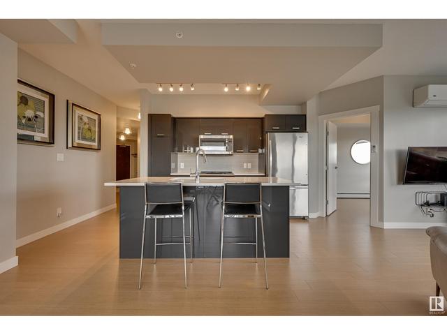 2204 - 10410 102 Av Nw, Condo with 2 bedrooms, 2 bathrooms and 1 parking in Edmonton AB | Image 12