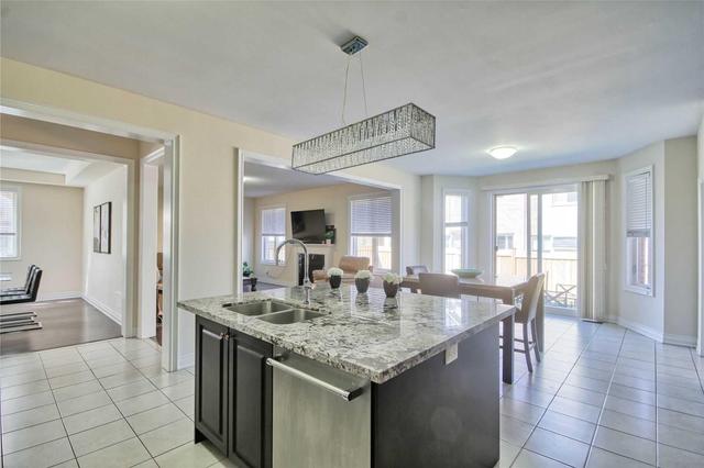 5 Dopp Cres, House detached with 5 bedrooms, 4 bathrooms and 9 parking in Brampton ON | Image 14