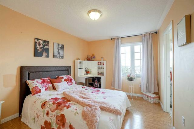6 Sherbo Cres, House detached with 3 bedrooms, 3 bathrooms and 3 parking in Brampton ON | Image 22