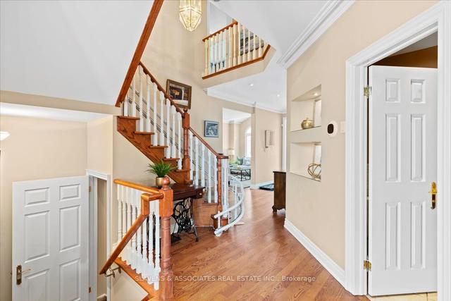 127 Spalding Rd, House detached with 4 bedrooms, 4 bathrooms and 4 parking in Toronto ON | Image 15