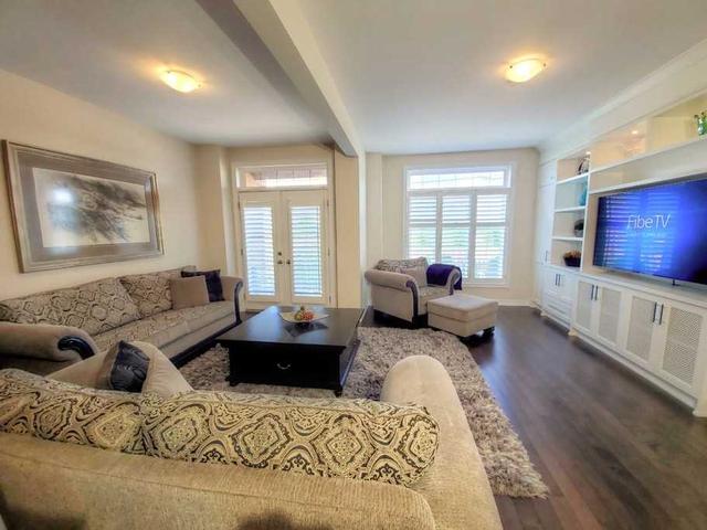 2398 Natasha Circ, House attached with 3 bedrooms, 3 bathrooms and 4 parking in Oakville ON | Image 21