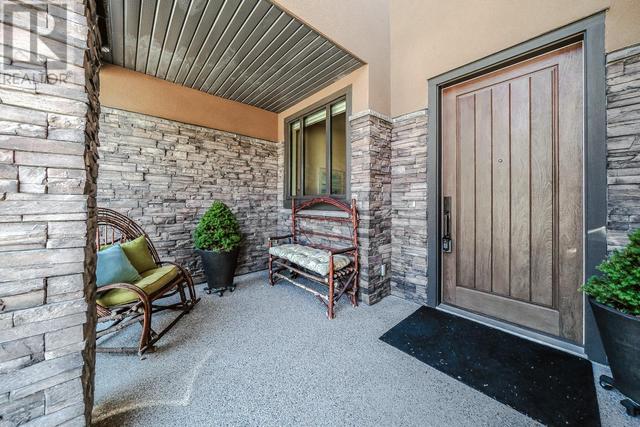8 - 570 Sarsons Road, House attached with 3 bedrooms, 2 bathrooms and 2 parking in Kelowna BC | Image 2