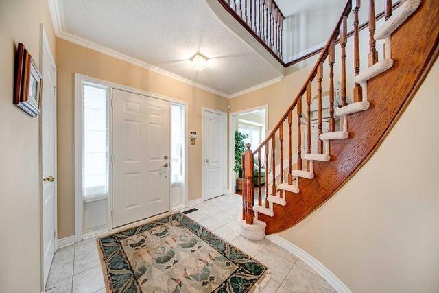 251 Mcbride Cres, House detached with 4 bedrooms, 3 bathrooms and 4 parking in Newmarket ON | Image 33