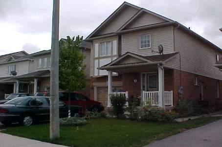 18 Oakmeadow Dr, House detached with 4 bedrooms, 3 bathrooms and 2 parking in Brampton ON | Image 1