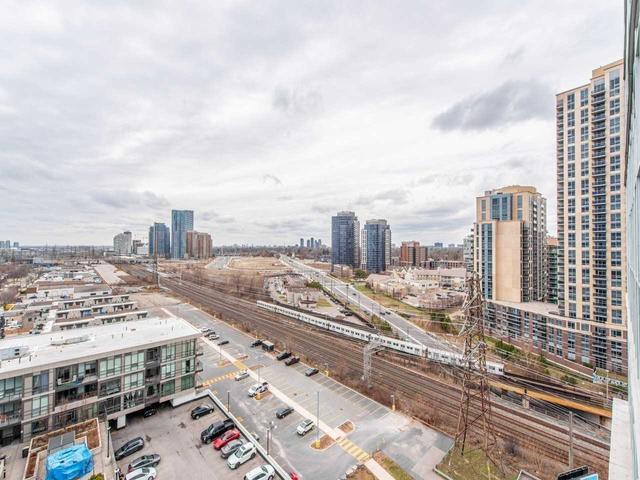 1013 - 2 Fieldway Rd, Condo with 2 bedrooms, 2 bathrooms and 1 parking in Toronto ON | Image 9