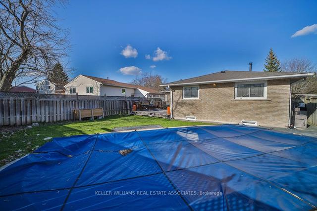 82 Diane Dr, House detached with 3 bedrooms, 2 bathrooms and 3 parking in Orangeville ON | Image 19