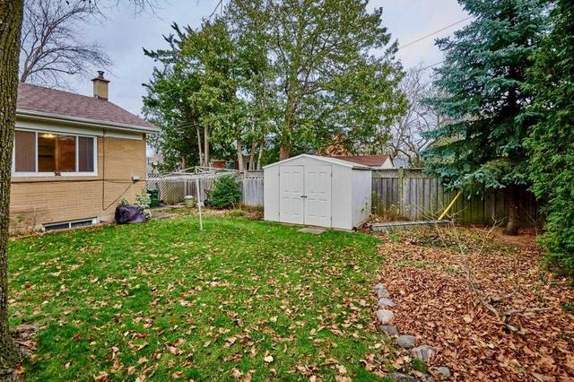 14 Moccasin Tr, House detached with 3 bedrooms, 2 bathrooms and 4 parking in Toronto ON | Image 18