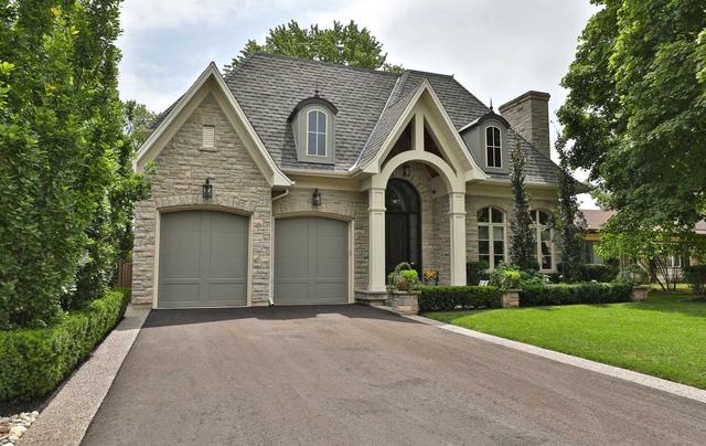 3052 Riverview St, House detached with 3 bedrooms, 4 bathrooms and 7 parking in Oakville ON | Image 1