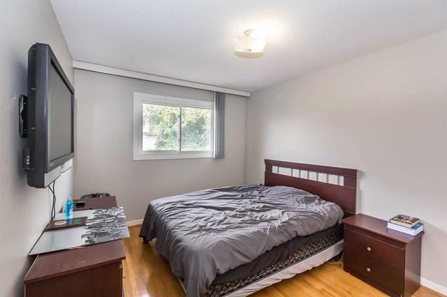 21 Seagrave Cres, House detached with 4 bedrooms, 4 bathrooms and 5 parking in Toronto ON | Image 7