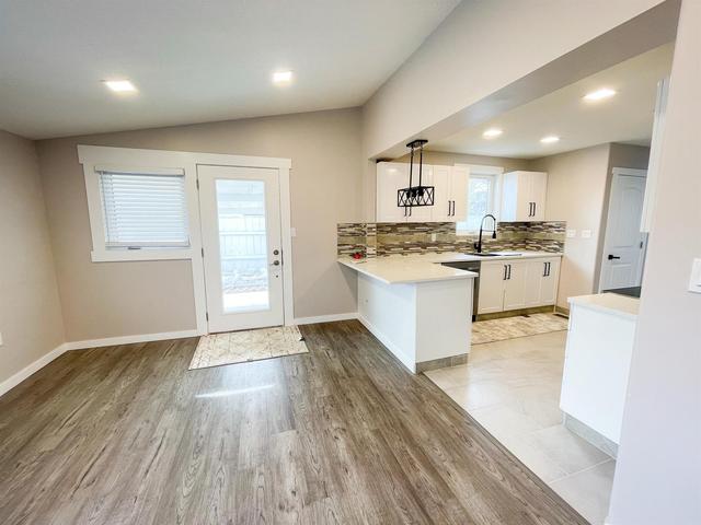 613 13 Street S, House detached with 4 bedrooms, 3 bathrooms and 3 parking in Lethbridge AB | Image 15
