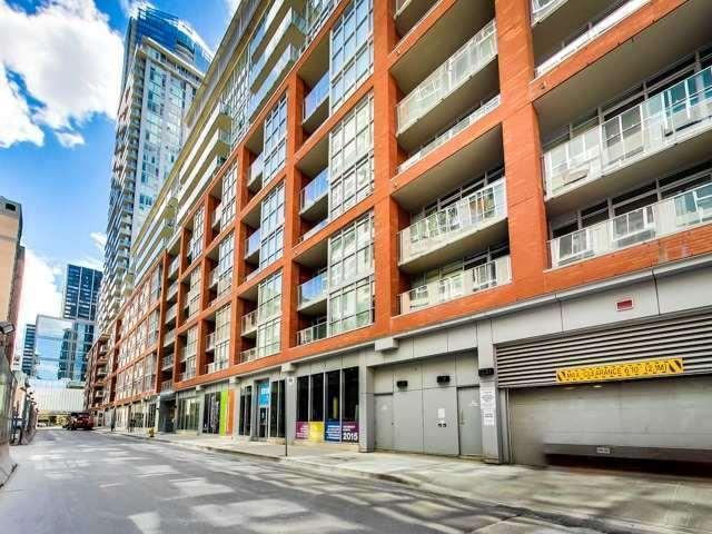 uph15 - 21 Nelson St, Condo with 2 bedrooms, 3 bathrooms and 2 parking in Toronto ON | Image 1