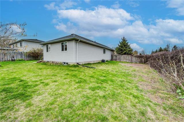 231 Forrest Avenue E, House detached with 2 bedrooms, 1 bathrooms and 4 parking in Wilmot ON | Image 20