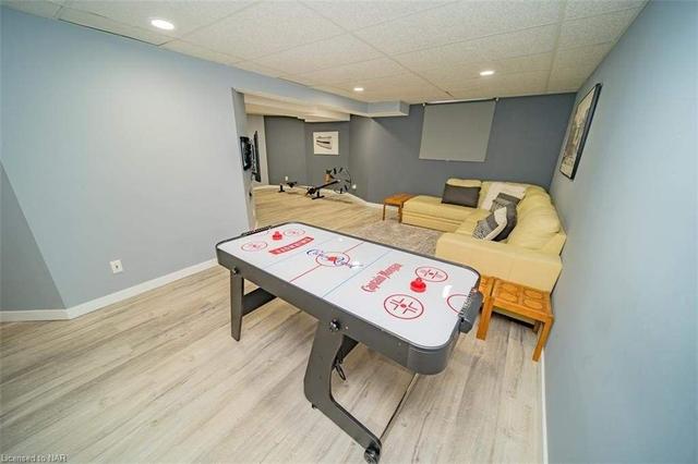 20 Consiglia Dr, House detached with 4 bedrooms, 4 bathrooms and 6 parking in St. Catharines ON | Image 21