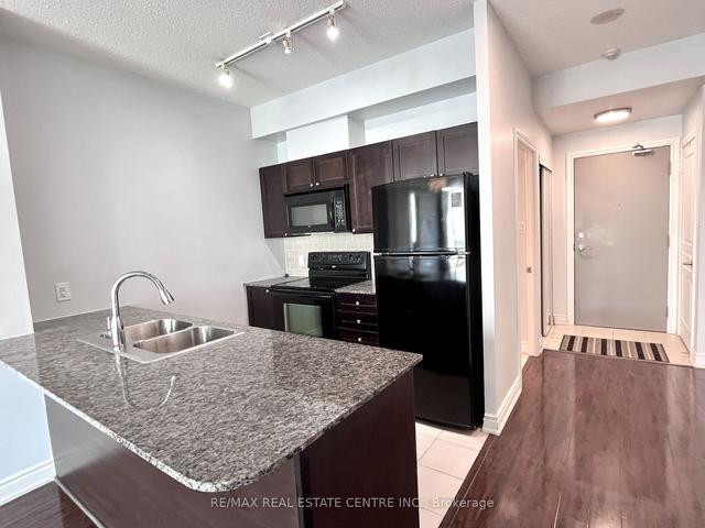 1908 - 3525 Kariya Dr, Condo with 2 bedrooms, 2 bathrooms and 1 parking in Mississauga ON | Image 13