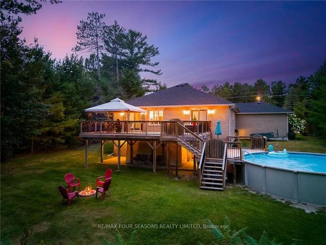 645 River Rd E, House detached with 2 bedrooms, 3 bathrooms and 12 parking in Wasaga Beach ON | Image 34
