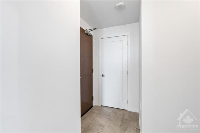 2101 - 805 Carling Avenue, Condo with 1 bedrooms, 1 bathrooms and null parking in Ottawa ON | Image 8