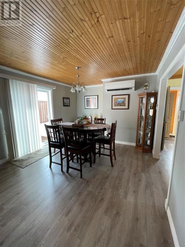 242 Main Street, House detached with 4 bedrooms, 2 bathrooms and null parking in Winterton NL | Image 9