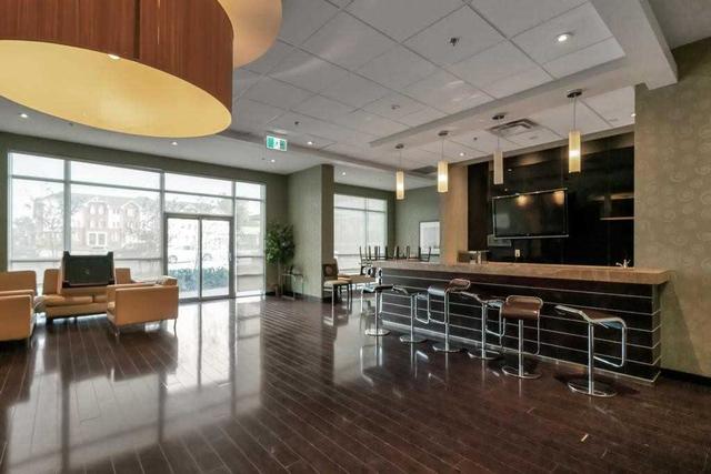 2208 - 215 Queen St E, Condo with 2 bedrooms, 2 bathrooms and 1 parking in Brampton ON | Image 4