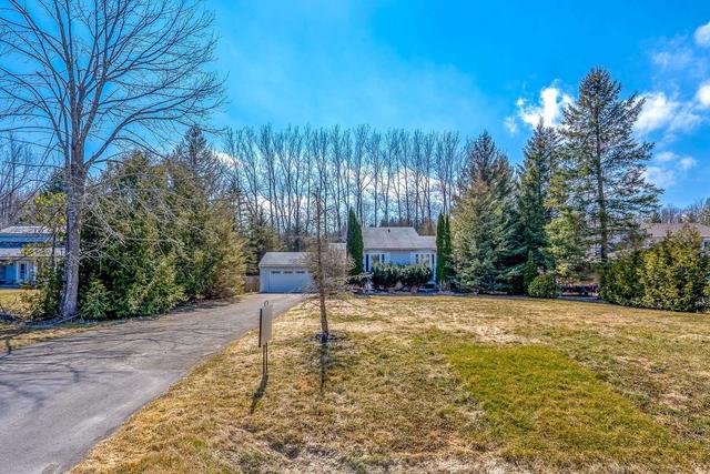 22 Holmes Dr, House detached with 3 bedrooms, 2 bathrooms and 8 parking in Caledon ON | Image 21