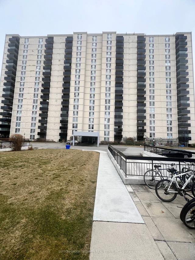 910 - 420 Mill Rd, Condo with 2 bedrooms, 1 bathrooms and 1 parking in Toronto ON | Image 1