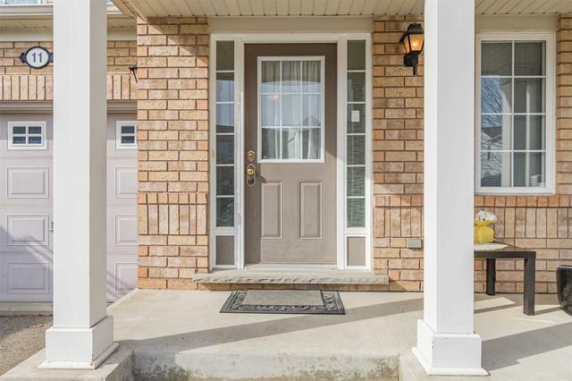 11 Senior Cres, House attached with 3 bedrooms, 2 bathrooms and 3 parking in Cambridge ON | Image 34