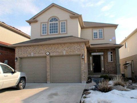603 Clearwater Cres, House detached with 3 bedrooms, 4 bathrooms and 4 parking in London ON | Image 2