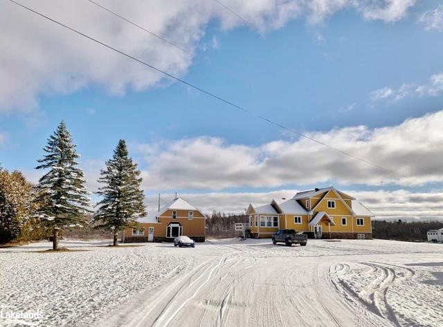 4245 537 Highway, House detached with 6 bedrooms, 4 bathrooms and 12 parking in Greater Sudbury ON | Image 1