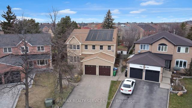 18 Nevada Crt, House detached with 5 bedrooms, 3 bathrooms and 6 parking in Brampton ON | Image 12