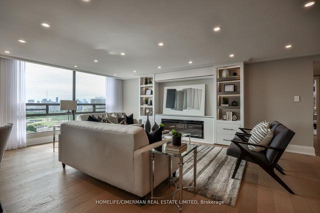 1704 - 240 Heath St W, Condo with 2 bedrooms, 2 bathrooms and 2 parking in Toronto ON | Image 3
