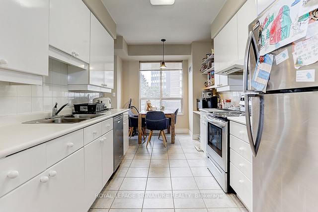 309 - 1 Lomond Dr, Condo with 2 bedrooms, 2 bathrooms and 1 parking in Toronto ON | Image 2