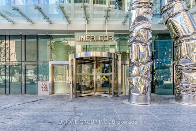 5908 - 1 Bloor St E, Condo with 2 bedrooms, 2 bathrooms and 1 parking in Toronto ON | Image 23