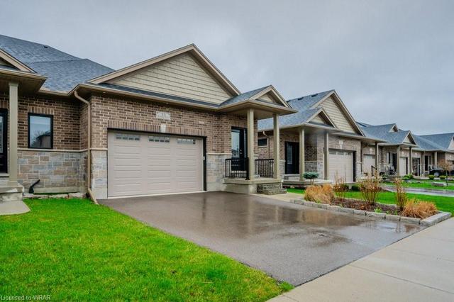 33 Bur Oak Drive, House attached with 2 bedrooms, 2 bathrooms and 3 parking in Woolwich ON | Image 1
