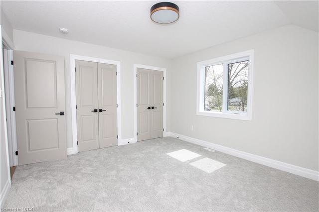 2605 Queen Street, House detached with 4 bedrooms, 2 bathrooms and null parking in Strathroy Caradoc ON | Image 27