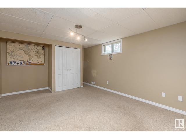 35 Spruce Cr, House detached with 4 bedrooms, 2 bathrooms and 4 parking in St. Albert AB | Image 34