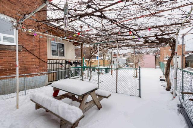 109 Connolly St, House semidetached with 5 bedrooms, 3 bathrooms and 1 parking in Toronto ON | Image 26