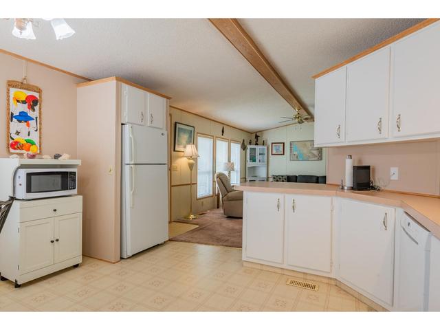 15 - 1601 Columbia Avenue, Home with 2 bedrooms, 1 bathrooms and null parking in Castlegar BC | Image 8