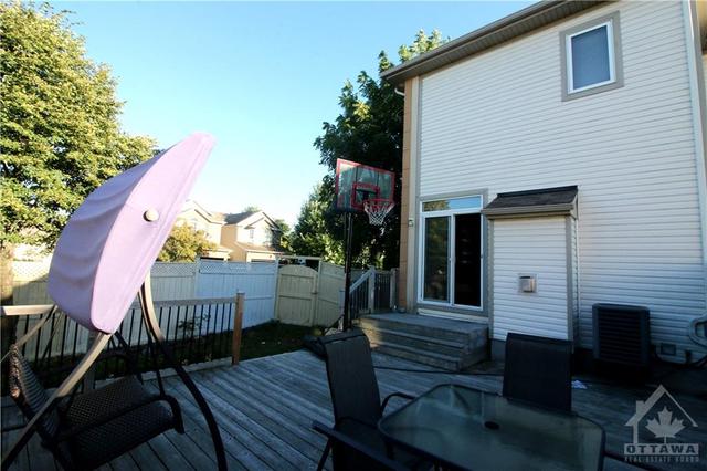 975 Gosnell Terrace, Townhouse with 4 bedrooms, 3 bathrooms and 3 parking in Ottawa ON | Image 26