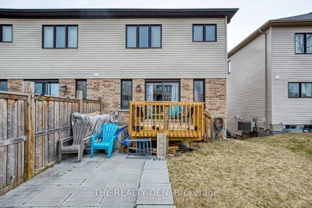 100 Crafter Cres, House attached with 3 bedrooms, 3 bathrooms and 2 parking in Hamilton ON | Image 30