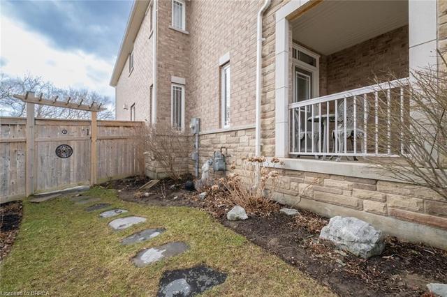 216 Thomas Avenue, House detached with 4 bedrooms, 2 bathrooms and 4 parking in Brantford ON | Image 40