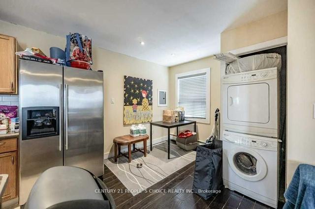 2453 St Clair Ave W, House detached with 5 bedrooms, 5 bathrooms and 6 parking in Toronto ON | Image 25