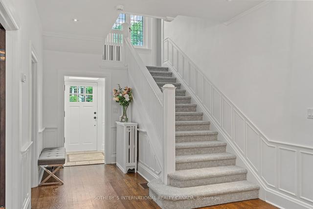 379 Walmer Rd, House detached with 7 bedrooms, 6 bathrooms and 4 parking in Toronto ON | Image 34