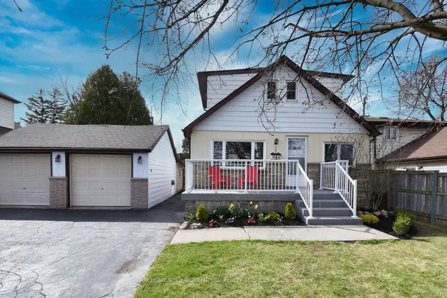 720 West 5th St, House detached with 3 bedrooms, 2 bathrooms and 8 parking in Hamilton ON | Image 1