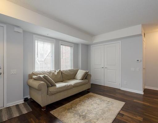 Th 64 - 95 The Queensway Rd, Townhouse with 1 bedrooms, 2 bathrooms and 1 parking in Toronto ON | Image 5