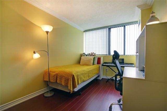 1104 - 80 Antibes Dr, Condo with 2 bedrooms, 1 bathrooms and 1 parking in Toronto ON | Image 18