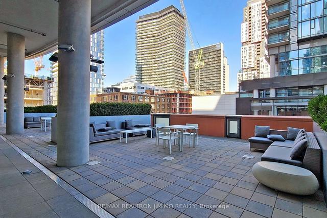 2411 - 21 Widmer St, Condo with 2 bedrooms, 2 bathrooms and 1 parking in Toronto ON | Image 29