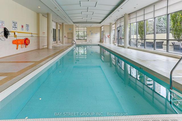 2011 - 509 Beecroft Rd, Condo with 2 bedrooms, 2 bathrooms and 1 parking in Toronto ON | Image 33