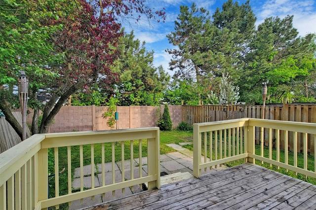 3028 Sandlewood Crt, House detached with 3 bedrooms, 2 bathrooms and 3 parking in Burlington ON | Image 5