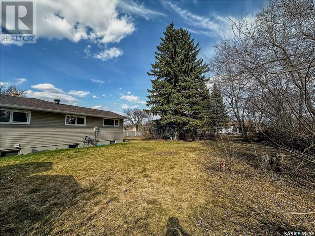 386 Mountview Road, House detached with 4 bedrooms, 3 bathrooms and null parking in Yorkton SK | Image 6