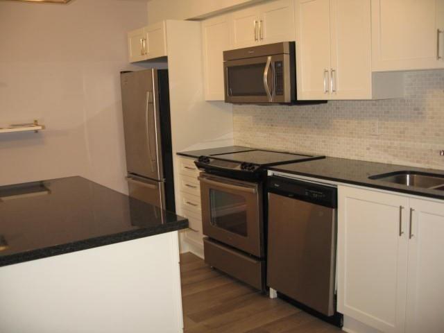 101 - 30 Carnation Ave, Townhouse with 2 bedrooms, 2 bathrooms and 1 parking in Toronto ON | Image 3