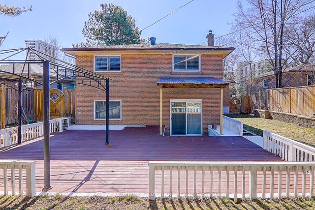 106 Rameau Dr, House detached with 3 bedrooms, 3 bathrooms and 3 parking in Toronto ON | Image 32